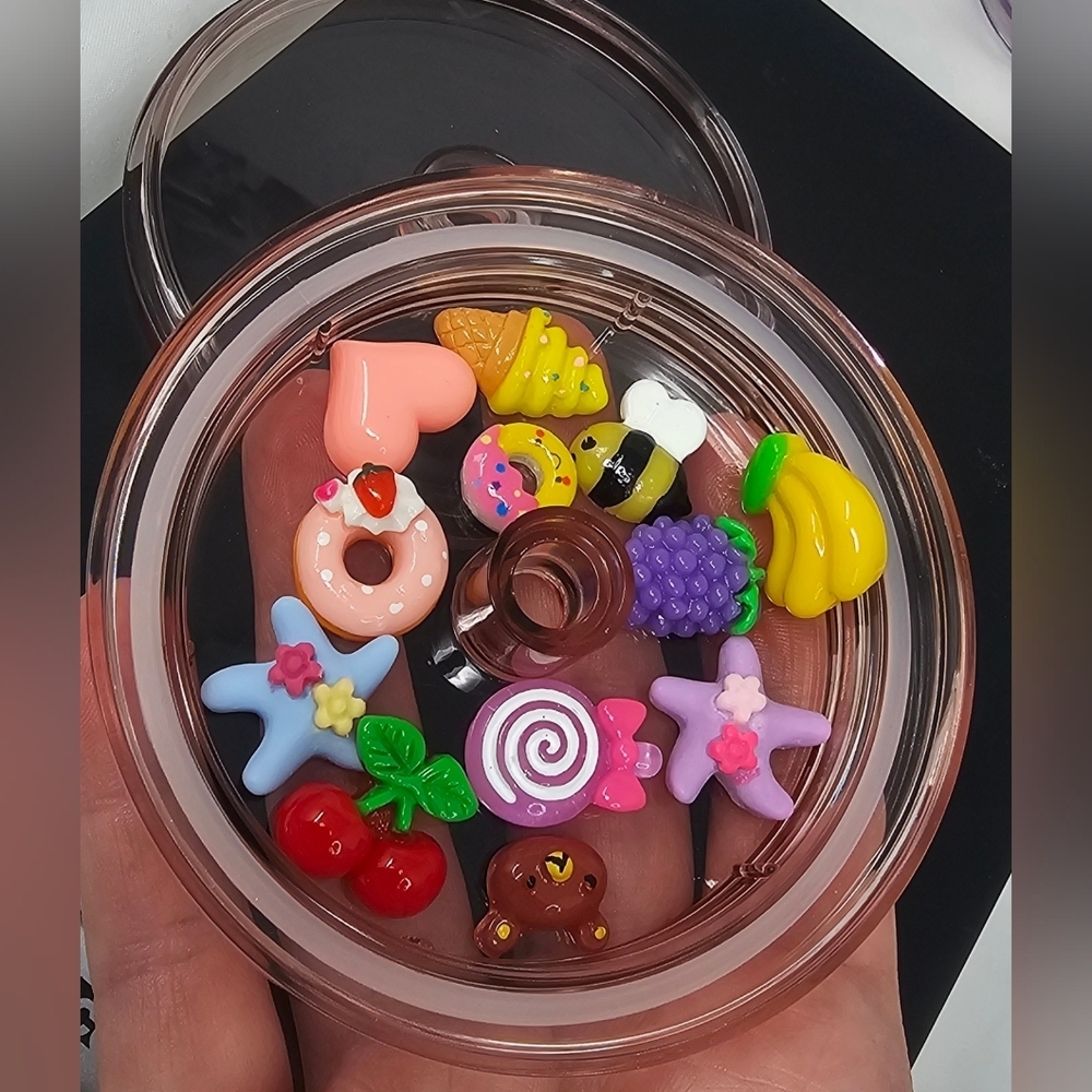 Starbucks 2023 Pink Moon & Stars Decorate Lid Venti 24 Oz Tumbler With Charms - Picture 10 of 11